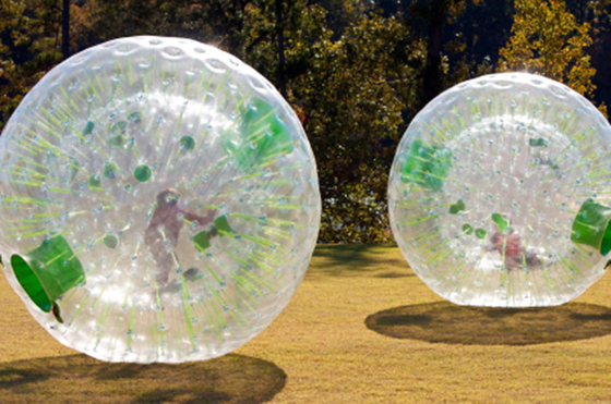 중국 팽창식 Zorb 공, 팽창식 인간적인 햄스터 공이 TPU에 의하여 점 잔디를 위한 3.0m x 2.0m Dia 녹색이 됩니다 협력 업체