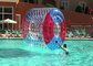 다채로운 뒤뜰 수영풀 스포츠 게임을 위한 팽창식 물 롤러 협력 업체